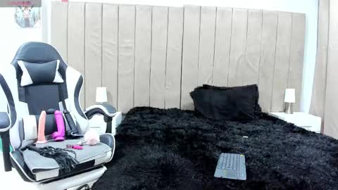 Snapshot of valery_slim18 chatting on 03-04-26, 11:55 valery online show from 03-04-26, 11:55