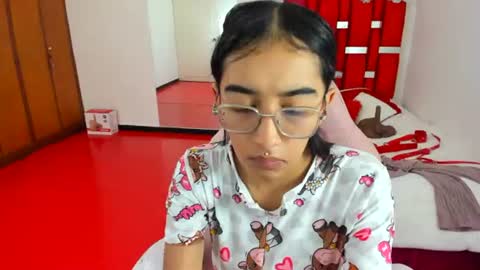 Snapshot of valery_taylor_1 chatting on 06-18-26, 01:06 valery online show from 06-18-26, 01:06