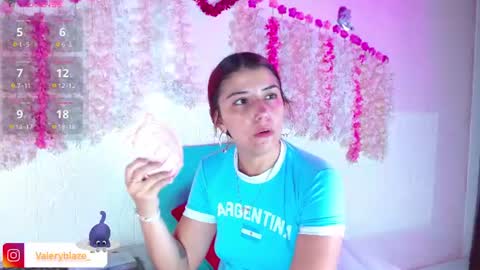 Snapshot of valeryblaze_ chatting on 06-21-26, 07:16 Valery online show from 06-21-26, 07:16