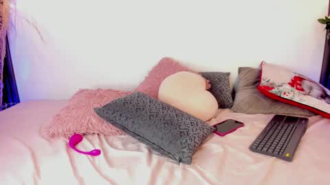 call me Maria online show from 12-29-24, 08:44