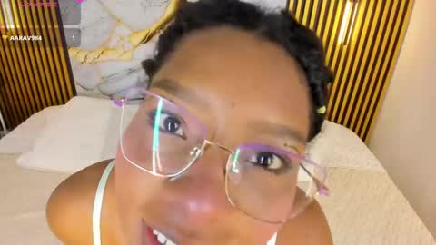 Snapshot of valerycortezm chatting on 09-20-25, 12:06 Valery online show from 09-20-25, 12:06
