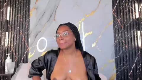 Snapshot of valerycortezm chatting on 09-29-25, 12:49 Valery online show from 09-29-25, 12:49