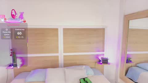 Snapshot of valerycortezm chatting on 10-10-25, 12:04 Valery online show from 10-10-25, 12:04