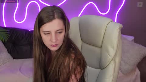 Snapshot of valerymurr chatting on 10-12-25, 12:48 V A L E R Y M U R online show from 10-12-25, 12:48