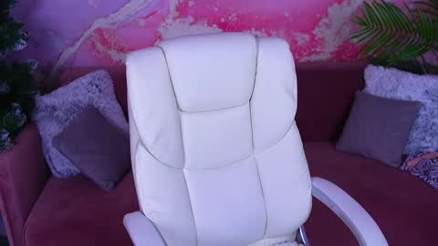 Snapshot of valerymurr chatting on 02-03-26, 03:04 V A L E R Y M U R online show from 02-03-26, 03:04