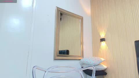 Snapshot of valerynbrown chatting on 09-12-25, 08:31 valery online show from 09-12-25, 08:31