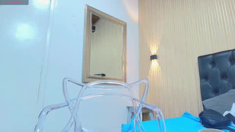 Snapshot of valerynbrown chatting on 09-21-25, 10:33 valery online show from 09-21-25, 10:33