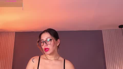 Snapshot of valerynova chatting on 06-27-26, 11:15 Carla online show from 06-27-26, 11:15