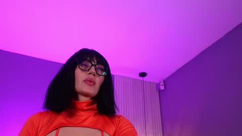 Snapshot of valerynova chatting on 07-18-26, 11:14 Carla online show from 07-18-26, 11:14
