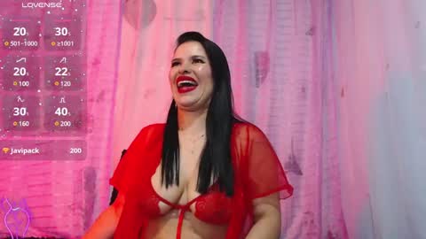 Snapshot of valerysnow_ chatting on 02-19-25, 11:25 Valery online show from 02-19-25, 11:25