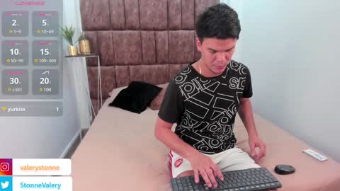 Valery Stonne  online show from 01-30-25, 09:04