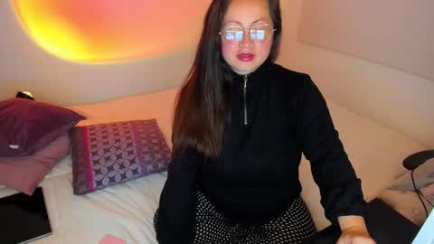 My name is Valery... Nice to meet you  thumb up me please its important online show from 12-20-24, 06:08