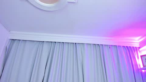 Snapshot of valerywalker7 chatting on 01-18-25, 01:30 Valery Walker online show from 01-18-25, 01:30