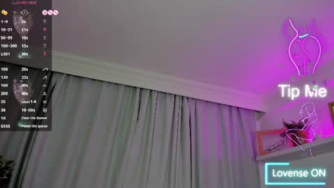 Snapshot of valerywalker7 chatting on 06-15-26, 07:05 Valery Walker online show from 06-15-26, 07:05