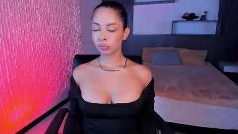 Snapshot of valetta_gliferro chatting on 07-23-26, 04:10 Valetta online show from 07-23-26, 04:10