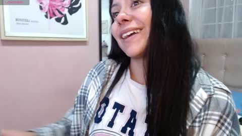 Snapshot of valevicious chatting on 01-04-25, 04:22 valevicious online show from 01-04-25, 04:22