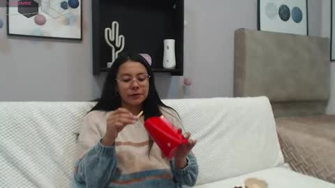 Snapshot of valevicious chatting on 02-20-25, 06:57 valevicious online show from 02-20-25, 06:57