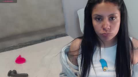 Snapshot of valevicious chatting on 01-05-26, 05:27 valevicious online show from 01-05-26, 05:27