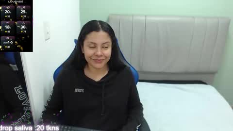 Snapshot of valevicious chatting on 01-14-26, 02:12 valevicious online show from 01-14-26, 02:12