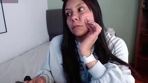 Snapshot of valevicious chatting on 02-17-26, 06:58 valevicious online show from 02-17-26, 06:58