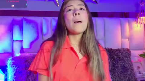 Snapshot of valeygomez chatting on 07-07-26, 02:10 Valey online show from 07-07-26, 02:10