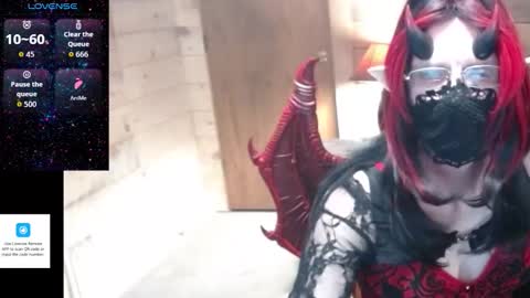 Snapshot of valhanna_ chatting on 11-05-25, 06:13 Valhanna online show from 11-05-25, 06:13