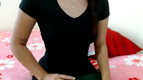 Snapshot of valkahot20 chatting on 03-13-26, 01:18 VALKA online show from 03-13-26, 01:18