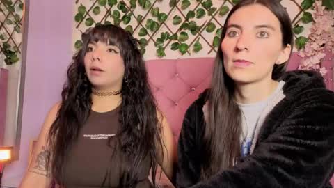 Valkiria and Dione online show from 04-30-26, 01:17