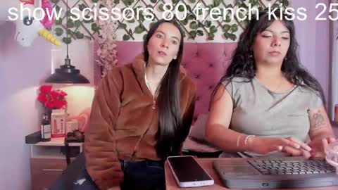 Valkiria and Dione online show from 05-25-26, 01:06