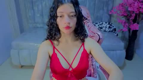 Valkiria  online show from 06-19-26, 01:15