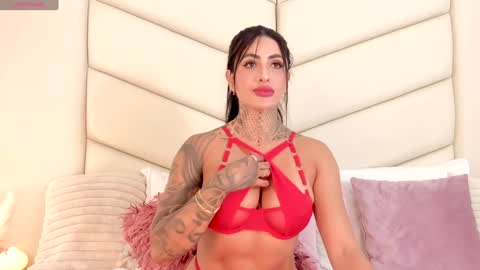 Snapshot of valky_bes chatting on 01-13-25, 12:09 ValkyBes online show from 01-13-25, 12:09