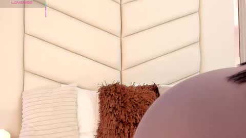 Snapshot of valky_bes chatting on 02-22-25, 12:49 ValkyBes online show from 02-22-25, 12:49
