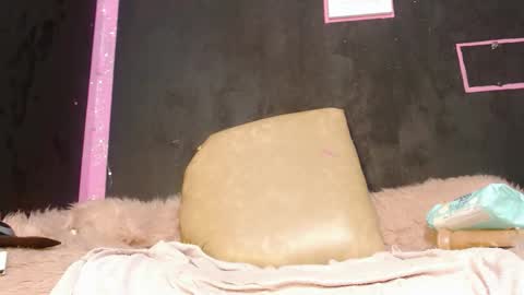 Valerie online show from 02-03-25, 02:14