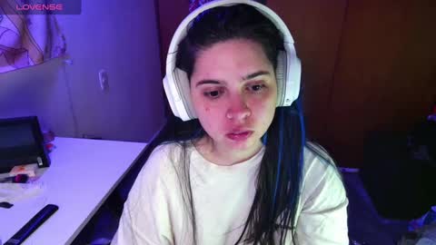 Snapshot of vallolet1_ chatting on 01-14-25, 11:16 Im Violet online show from 01-14-25, 11:16