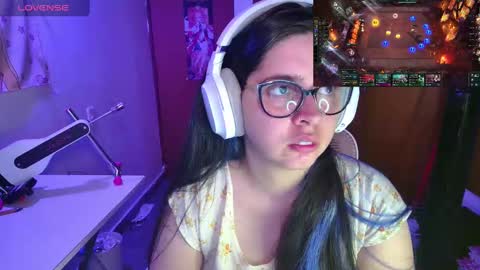 Snapshot of vallolet1_ chatting on 02-27-25, 11:59 Im Violet online show from 02-27-25, 11:59