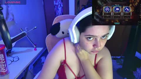 Snapshot of vallolet1_ chatting on 03-05-25, 04:24 Im Violet online show from 03-05-25, 04:24