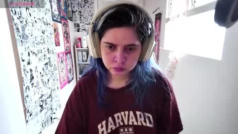 Snapshot of vallolet1_ chatting on 10-12-25, 04:50 Im Violet online show from 10-12-25, 04:50