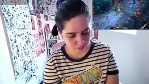 Snapshot of vallolet1_ chatting on 10-27-25, 09:41 Im Violet online show from 10-27-25, 09:41