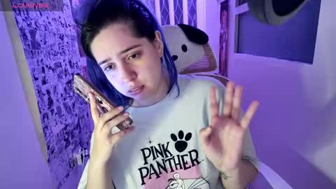 Snapshot of vallolet1_ chatting on 11-14-25, 11:02 Im Violet online show from 11-14-25, 11:02