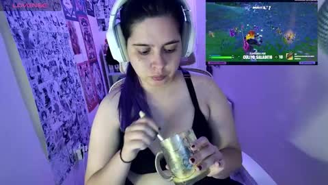 Snapshot of vallolet1_ chatting on 02-13-26, 11:56 Im Violet online show from 02-13-26, 11:56