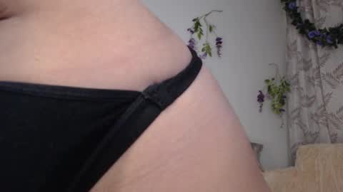 valquiria_sirgun online show from 02-03-25, 09:30