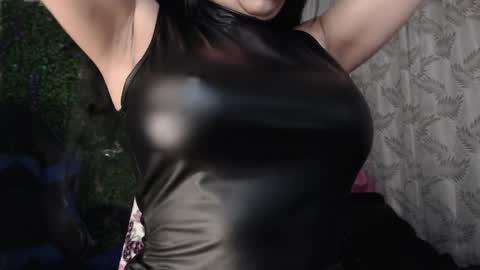 valquiria_sirgun online show from 04-10-26, 11:04