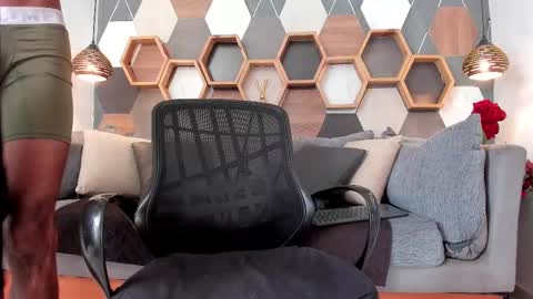 Snapshot of valtorkane chatting on 09-12-25, 11:54 valtorkane online show from 09-12-25, 11:54