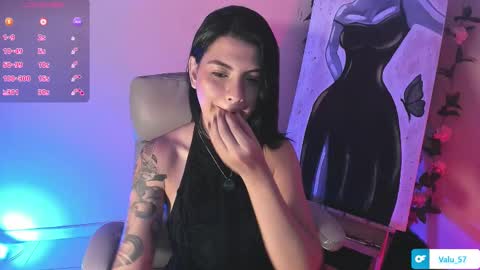 Snapshot of valu_57 chatting on 11-16-25, 09:20 Valu online show from 11-16-25, 09:20