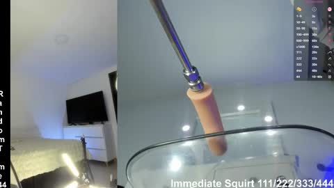 Snapshot of valuu_44 chatting on 11-27-25, 11:40 Hi Im Val a freelance model. online show from 11-27-25, 11:40