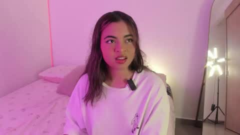 valy_shyness online show from 10-12-25, 12:31