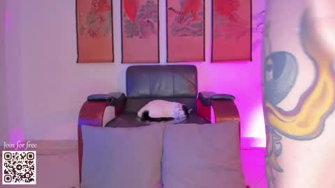Snapshot of valyturner chatting on 12-01-24, 07:58 online show from 12-01-24, 07:58