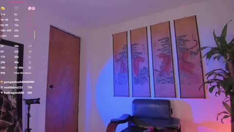 Snapshot of valyturner chatting on 02-04-25, 04:15 online show from 02-04-25, 04:15