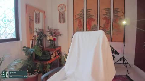 Snapshot of valyturner chatting on 10-17-25, 08:00 online show from 10-17-25, 08:00