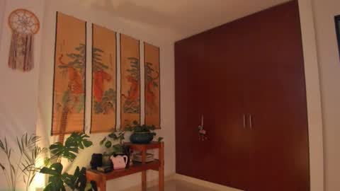      online show from 03-10-26, 08:14